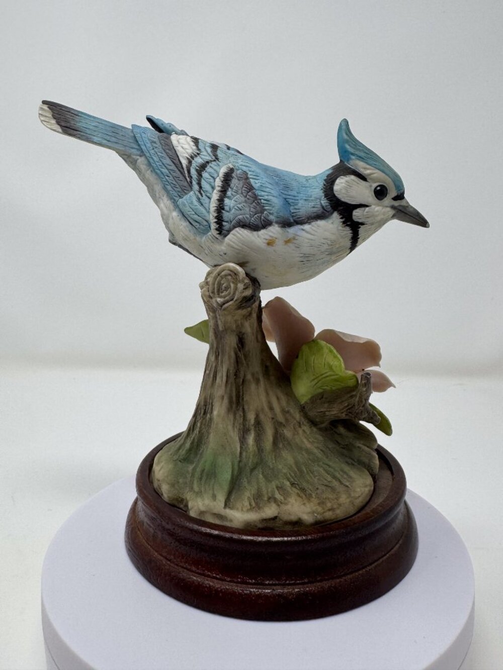 Vintage Blue Jay Bird Figurine Statue on Wood Base Pink Flower Nature Decor - Picture 3 of 6